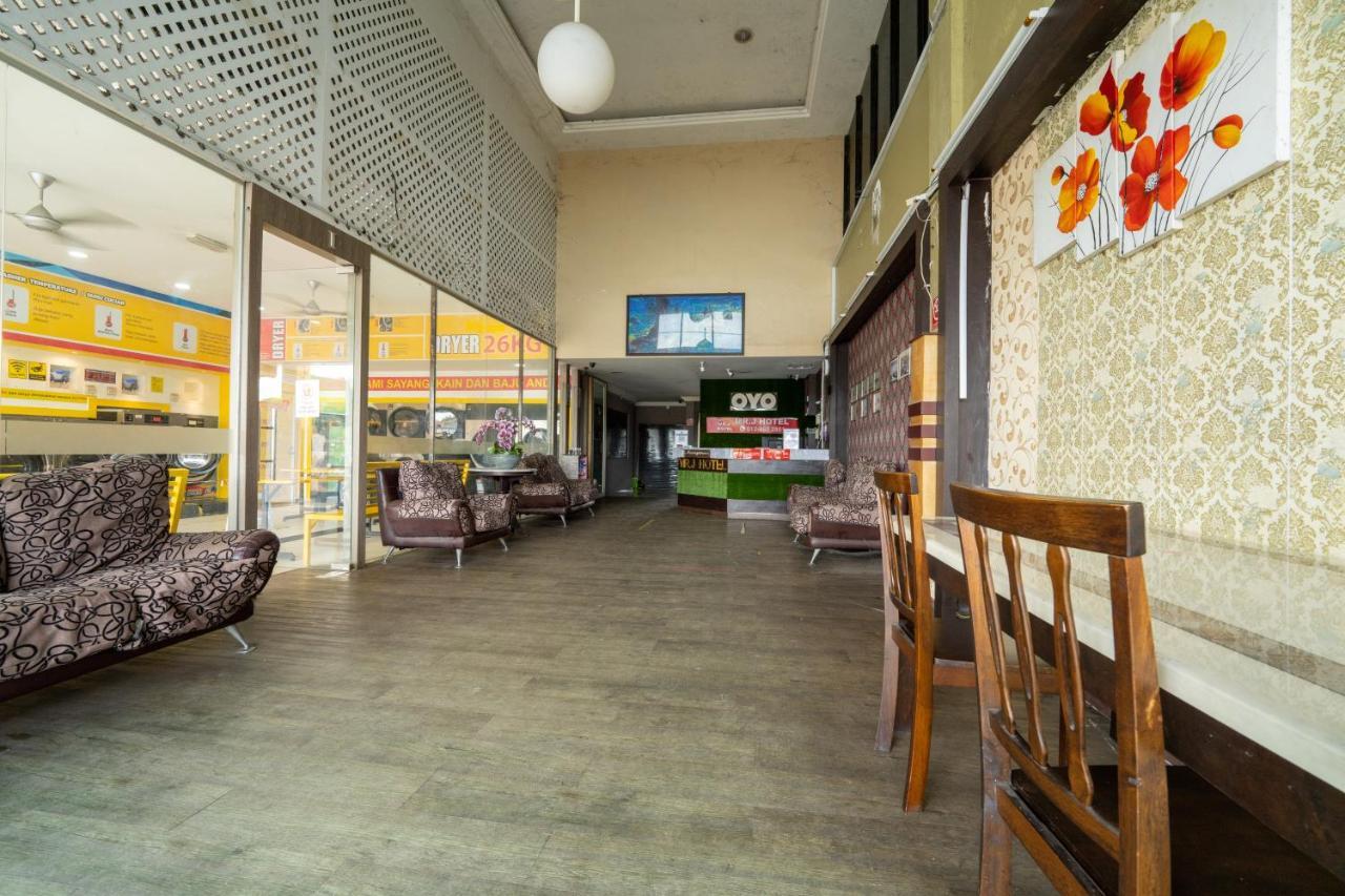 Mary J Hotel Family 10 Pax Room コタバル エクステリア 写真